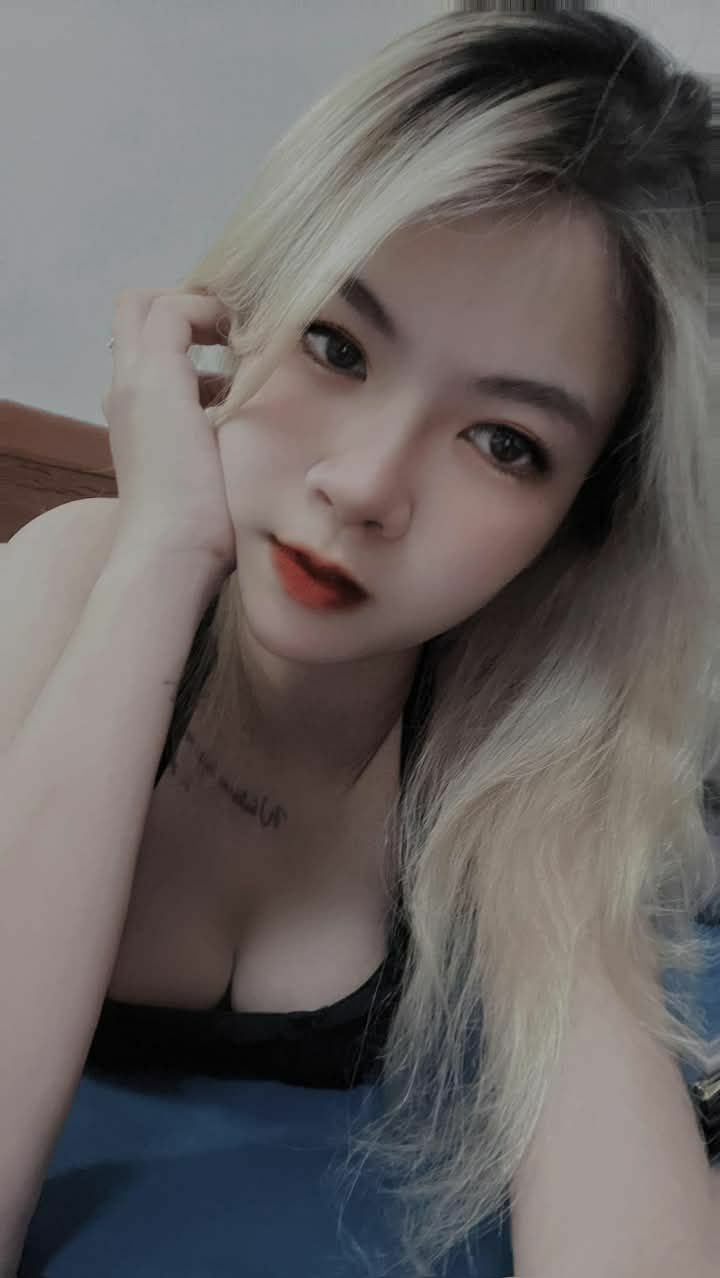 Trai ngoan nhút nhát phải lòng gái hư